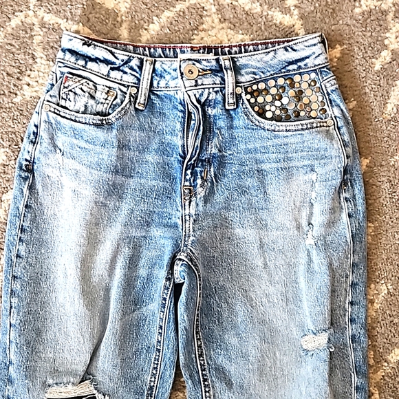 Edgely 90s taper jeans rivet detailing distressed soft jeans size 4 New - Picture 4 of 7